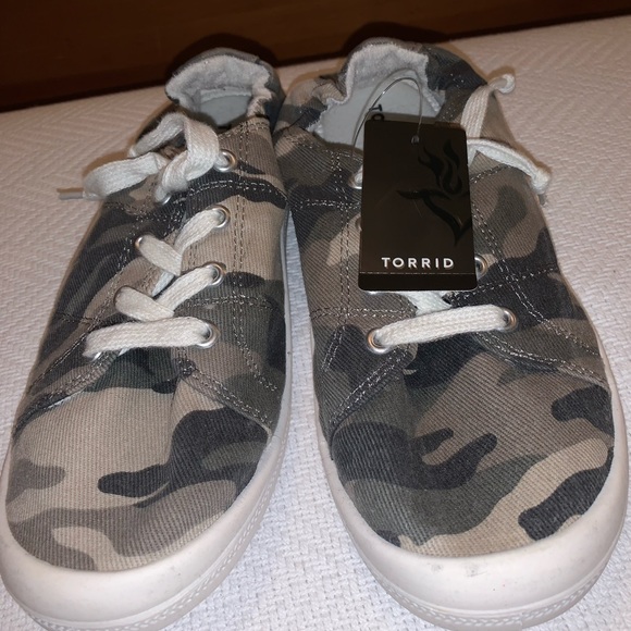 torrid Shoes - Torrid Camouflage Sneakers, Size 9 Wide